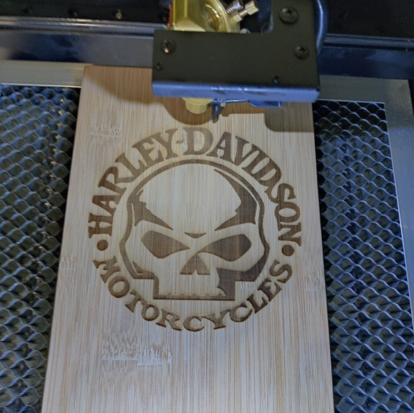 Willie G skull cutting board - Picture 3 of 4